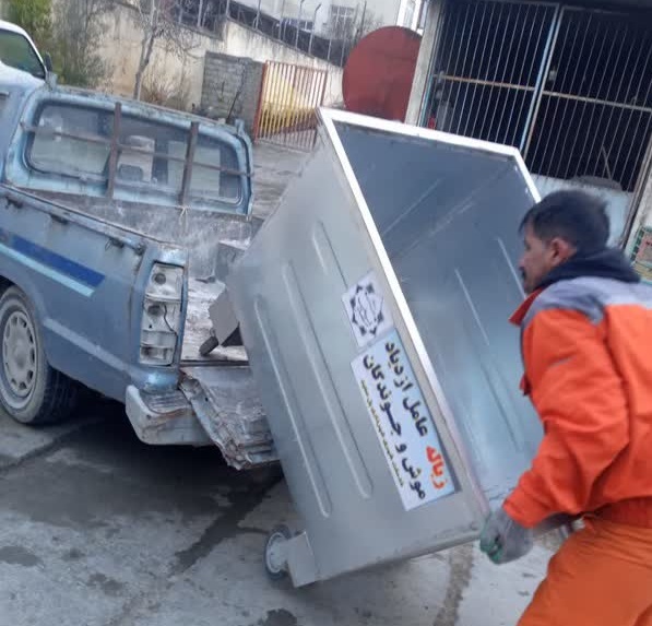 نوسازی مخازن جمع‌آوری پسماند در پل سفید
