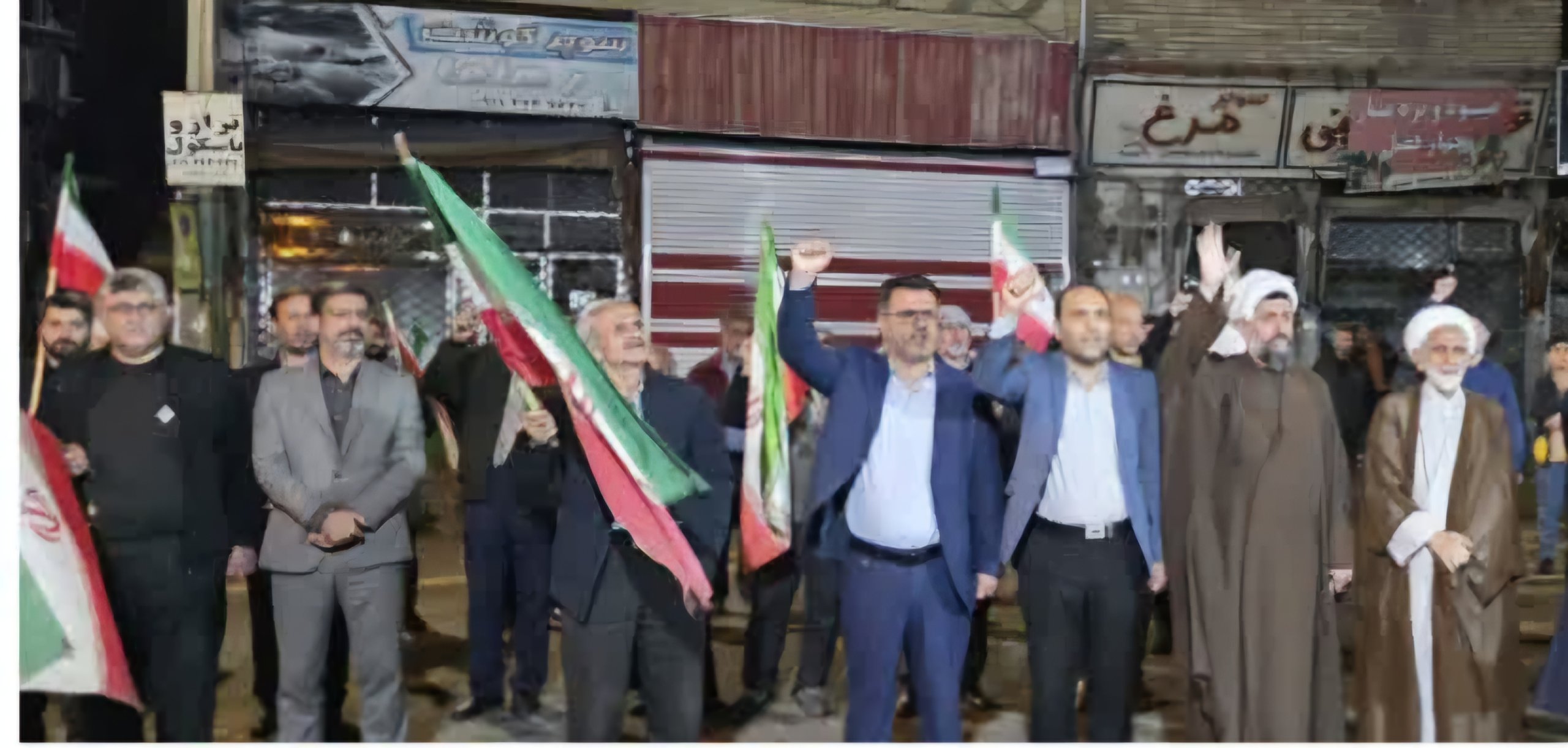 میز خدمت شبانه در پل‌سفید برگزار شد