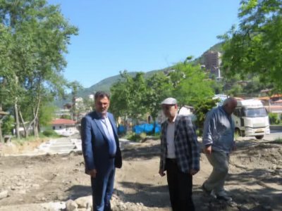 بازدید مهندس تقی اکبرنژاد از پروژه تجاری‌اقامتی کندوان