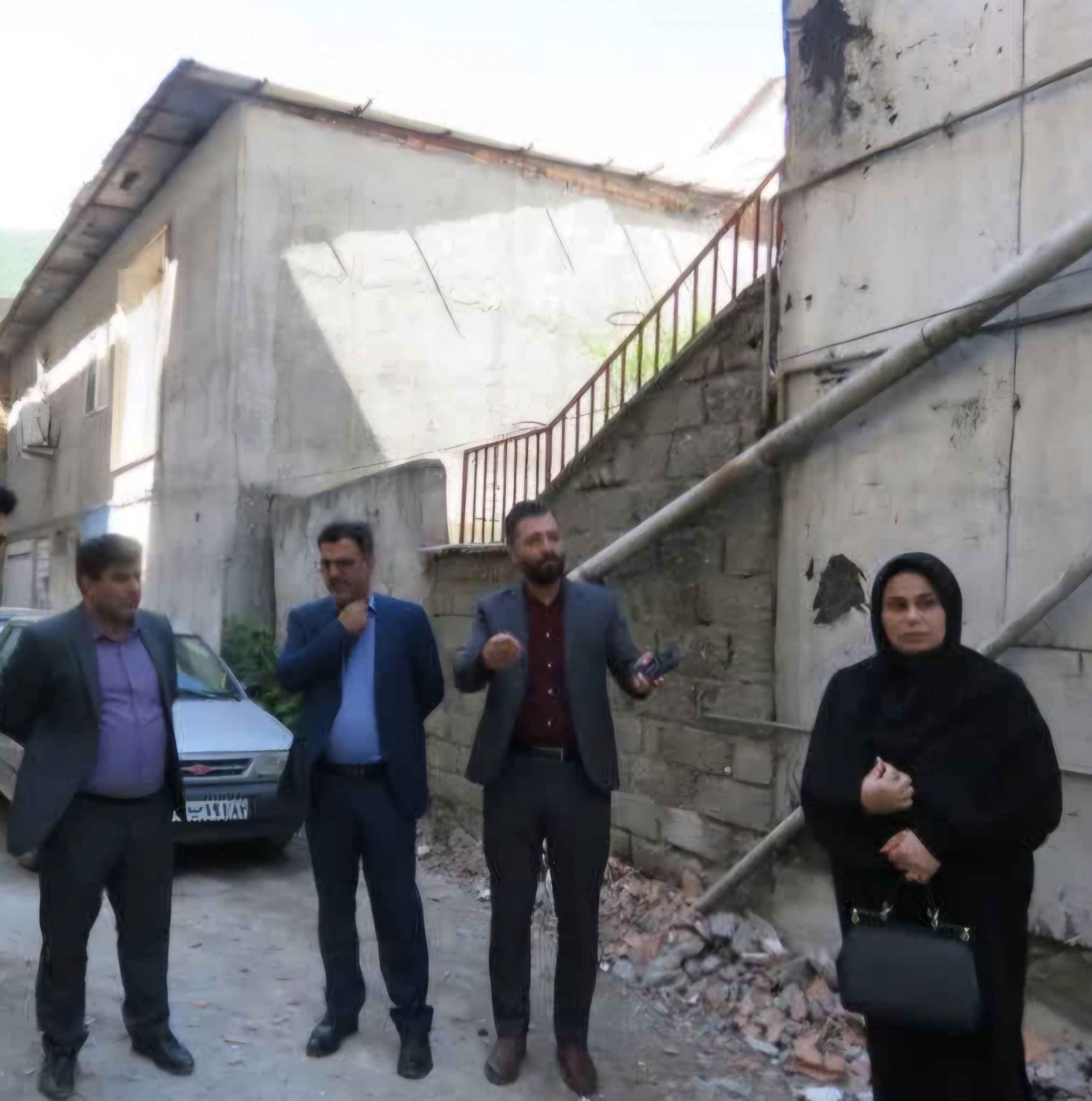 بازدید میدانی مهندس اکبرنژاد از پروژه احداث ساختمان ۶ واحدی مددجویان بهزیستی