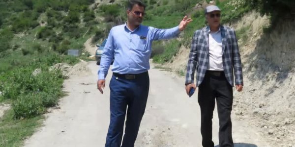 بازدید  شهردار پل‌سفید از عملیات احداث جدول در امیرده